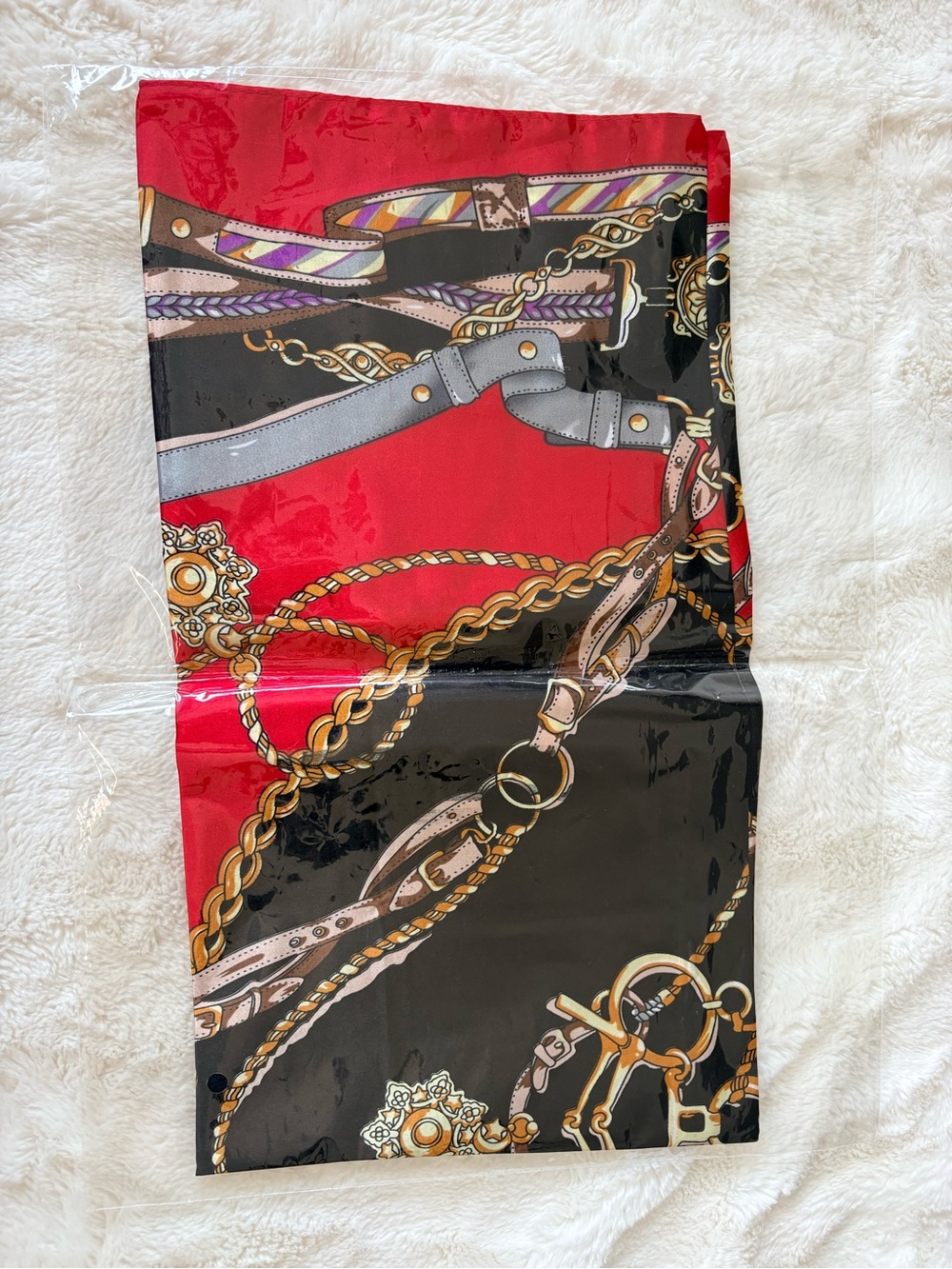 NIB Large Red & Black Chain Print Women's Scarf